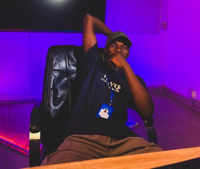 Jaheasy Kiiitan — Cinematographer, Editor.